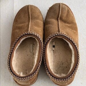 UGG Beige and Cream Slippers